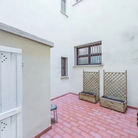 Apartment Sprone Palace
